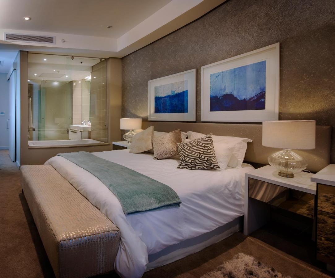 Sandton Skye Premium Suites & Penthouses Йоханесбург Екстериор снимка