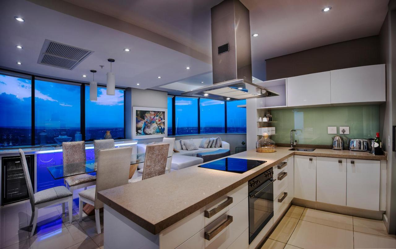 Sandton Skye Premium Suites & Penthouses Йоханесбург Екстериор снимка