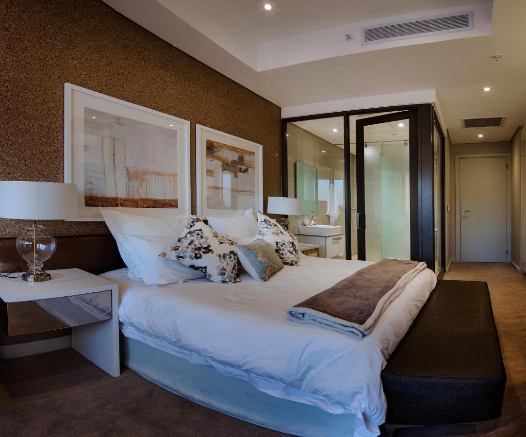 Sandton Skye Premium Suites & Penthouses Йоханесбург Екстериор снимка
