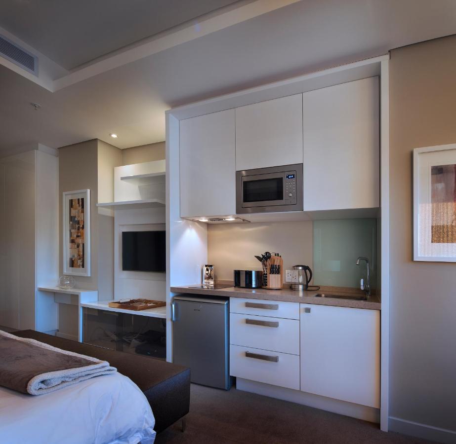 Sandton Skye Premium Suites & Penthouses Йоханесбург Екстериор снимка