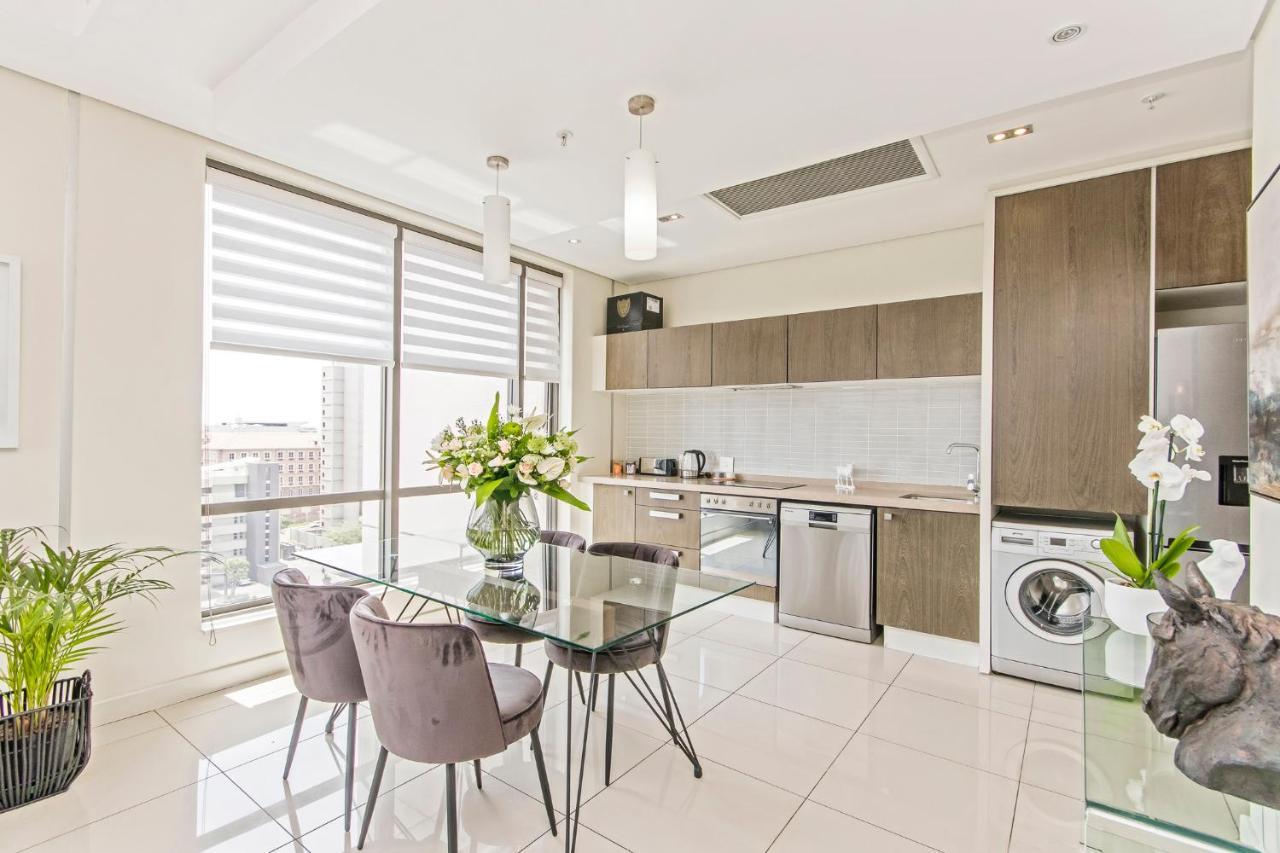 Sandton Skye Premium Suites & Penthouses Йоханесбург Екстериор снимка