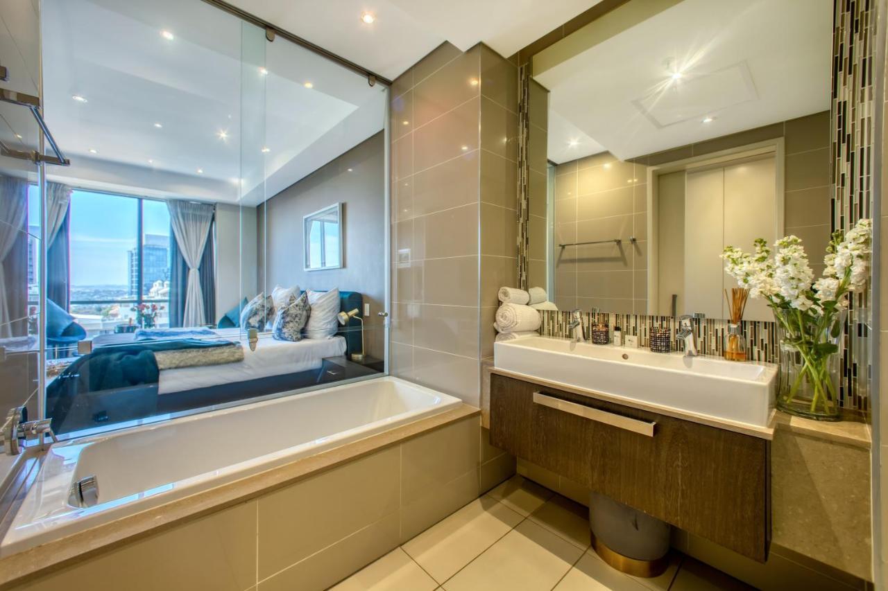 Sandton Skye Premium Suites & Penthouses Йоханесбург Екстериор снимка