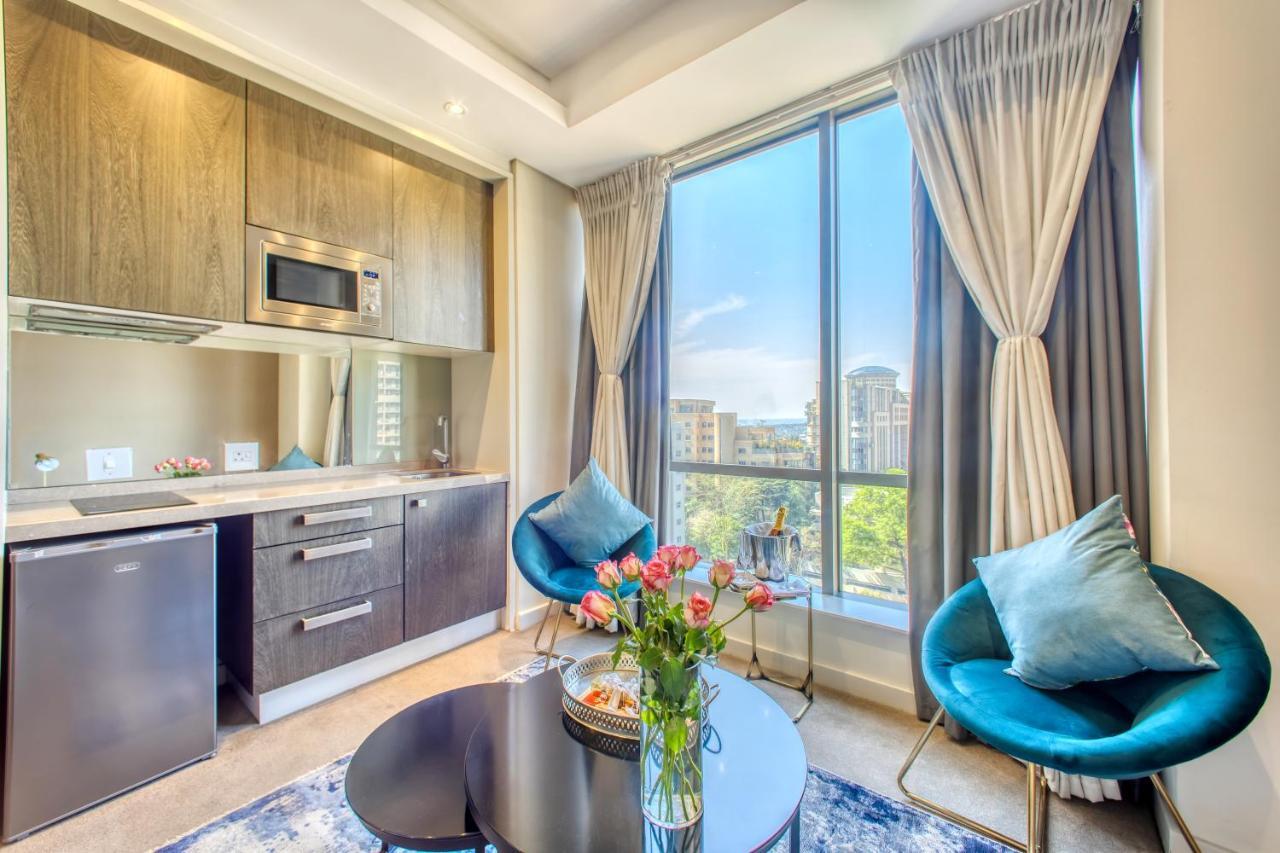 Sandton Skye Premium Suites & Penthouses Йоханесбург Екстериор снимка
