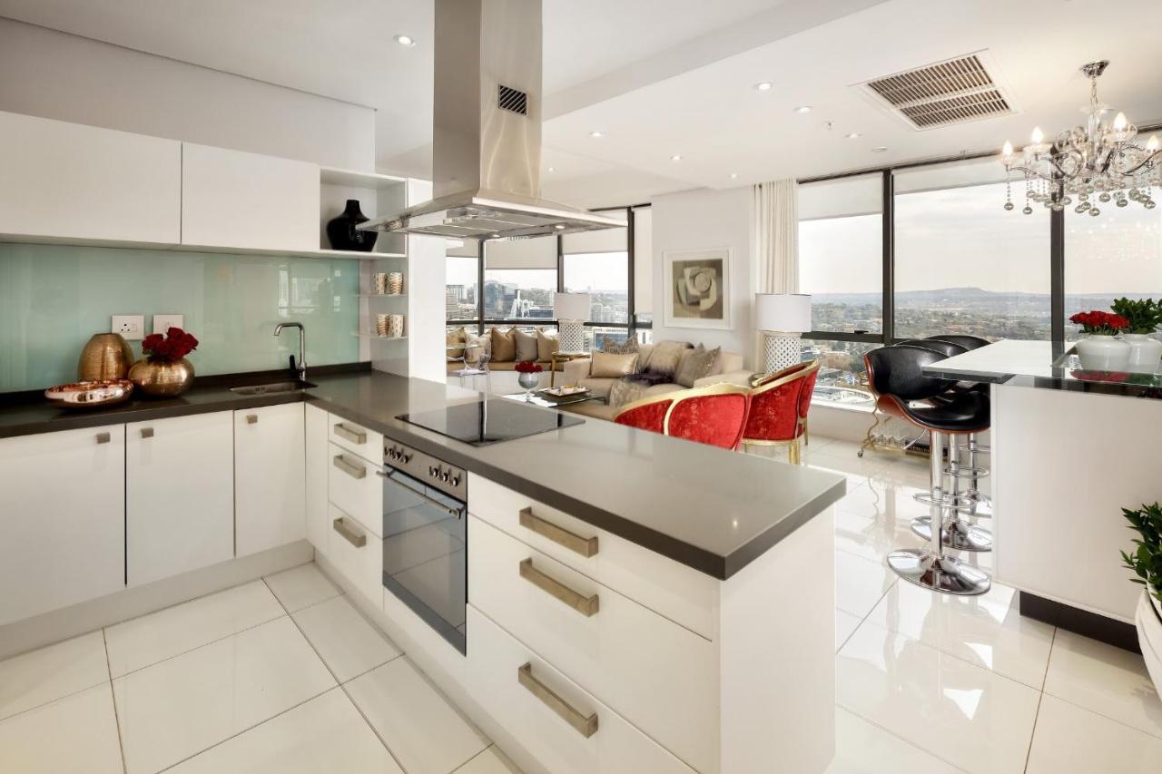Sandton Skye Premium Suites & Penthouses Йоханесбург Екстериор снимка